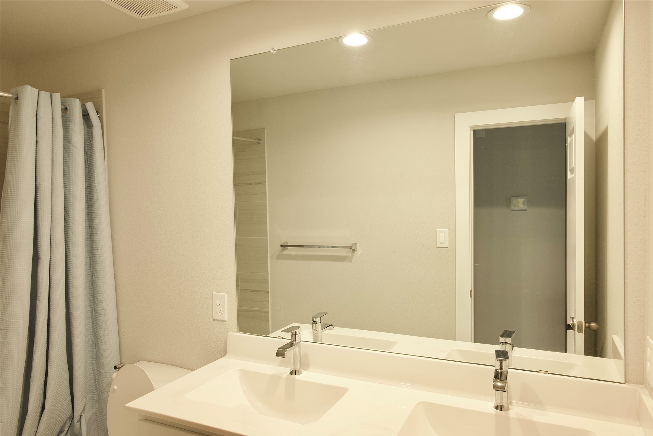 3207 Tilley Drive Property Photo 35
