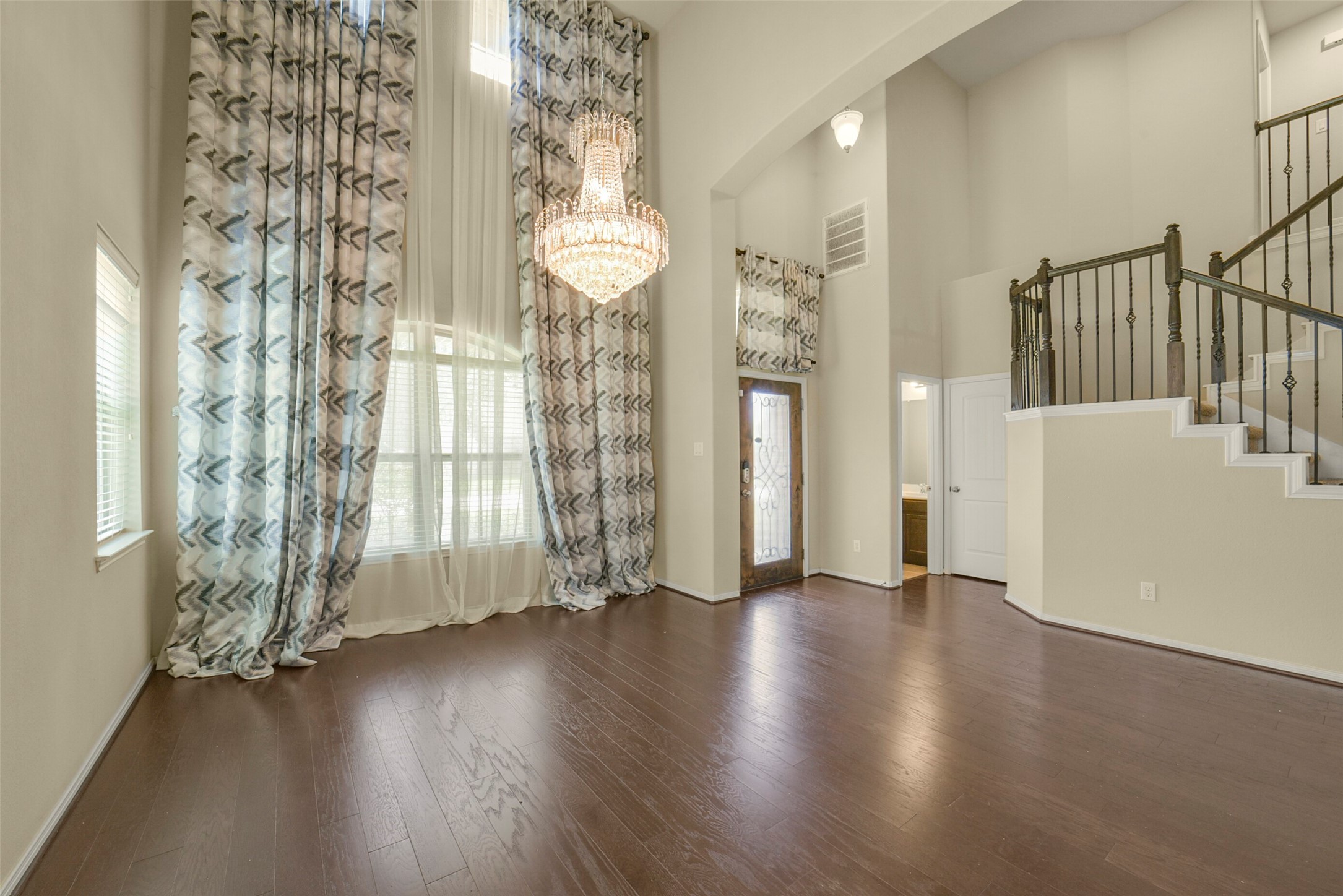 3511 Brampton Island Drive Property Photo 5