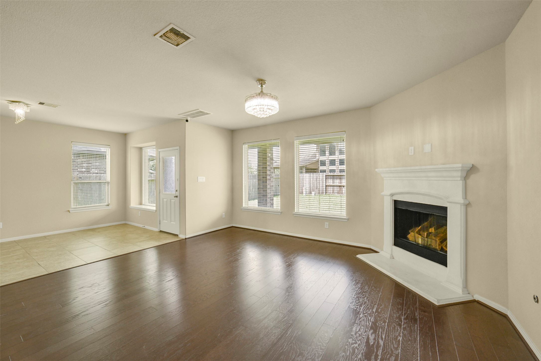 3511 Brampton Island Drive Property Photo 6