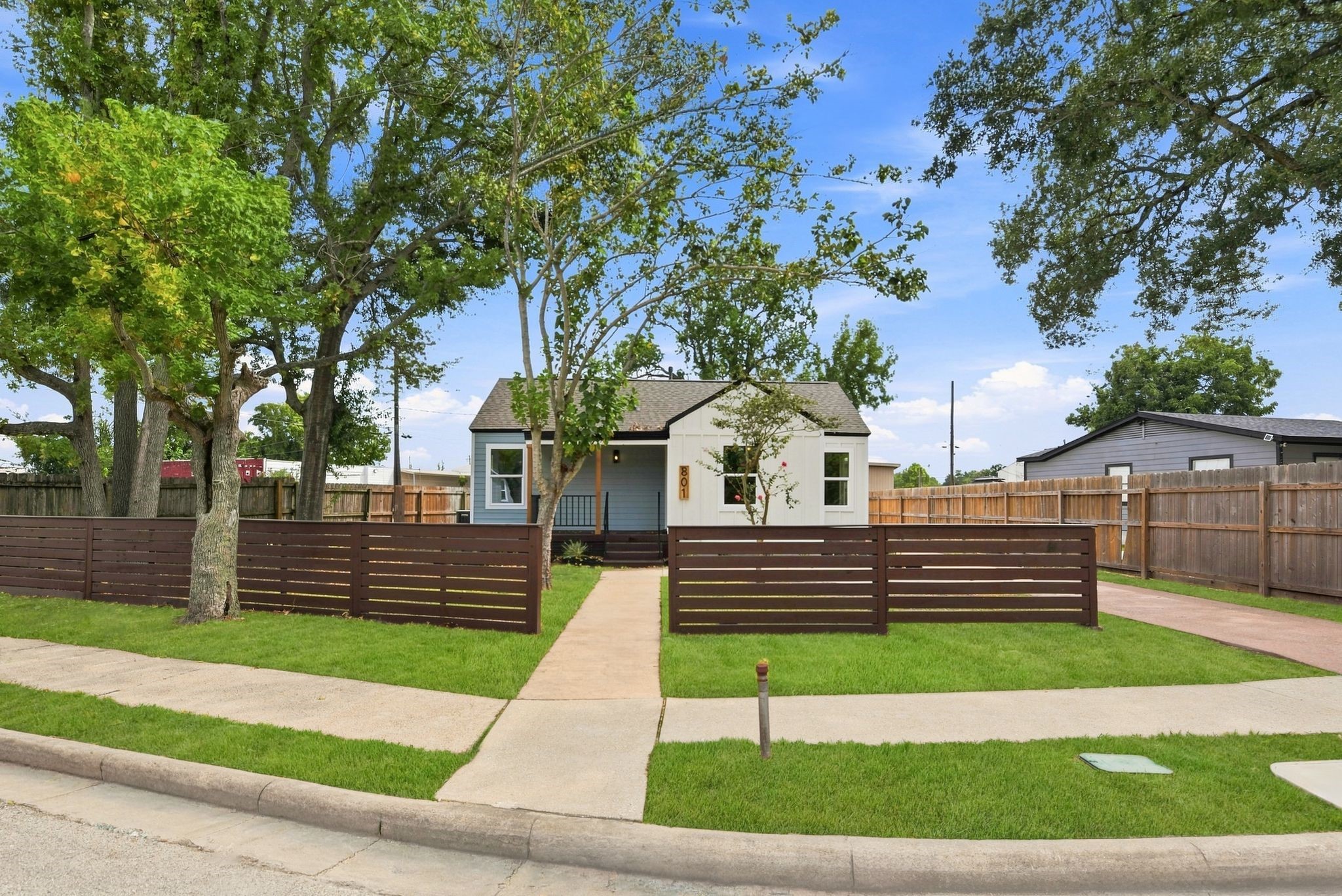 801 E Defee Avenue Property Photo 6