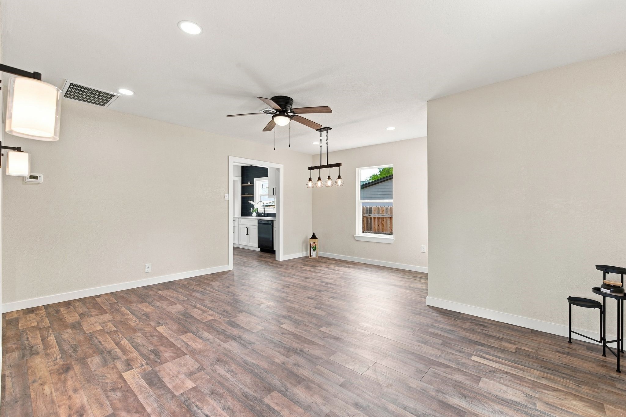 801 E Defee Avenue Property Photo 9