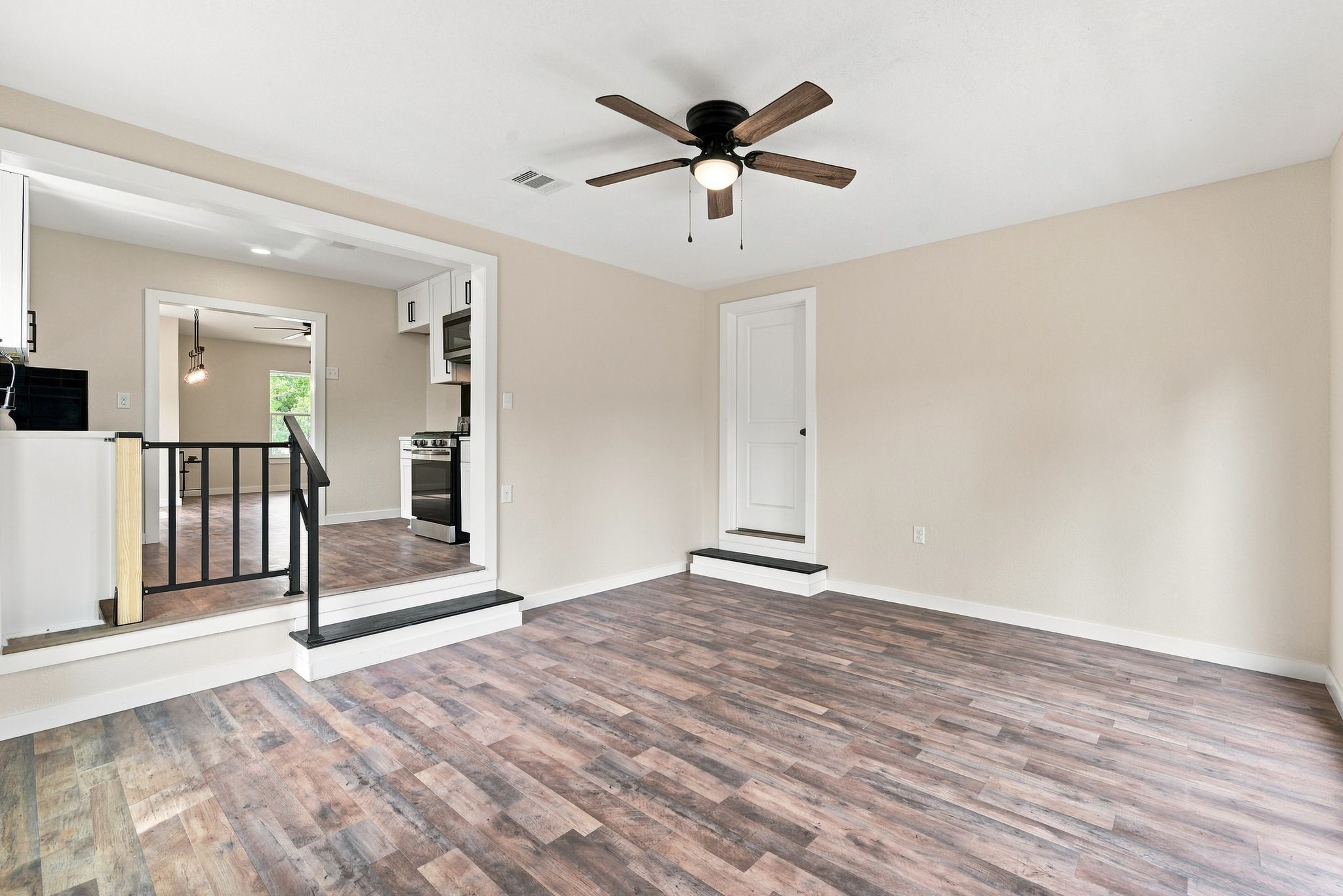 801 E Defee Avenue Property Photo 22