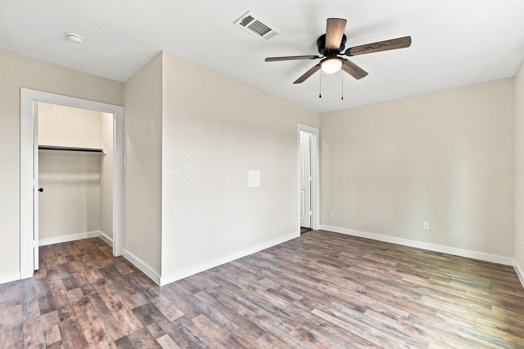 801 E Defee Avenue Property Photo 27