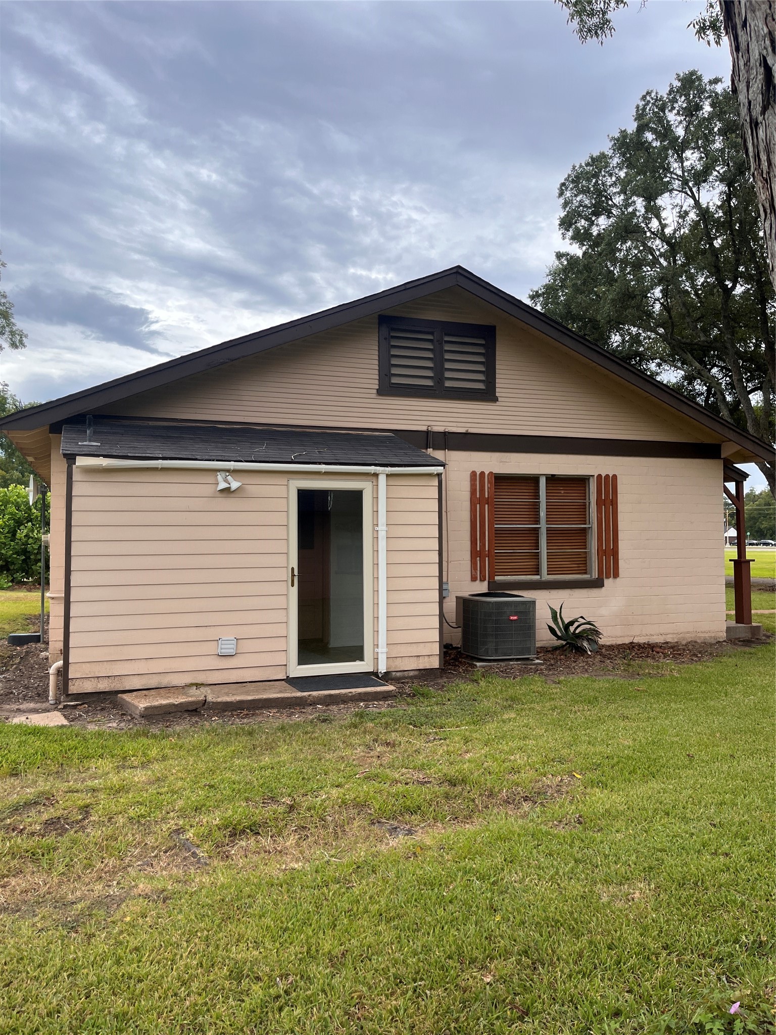 1527 Boling Dome Drive 34 Property Photo 4