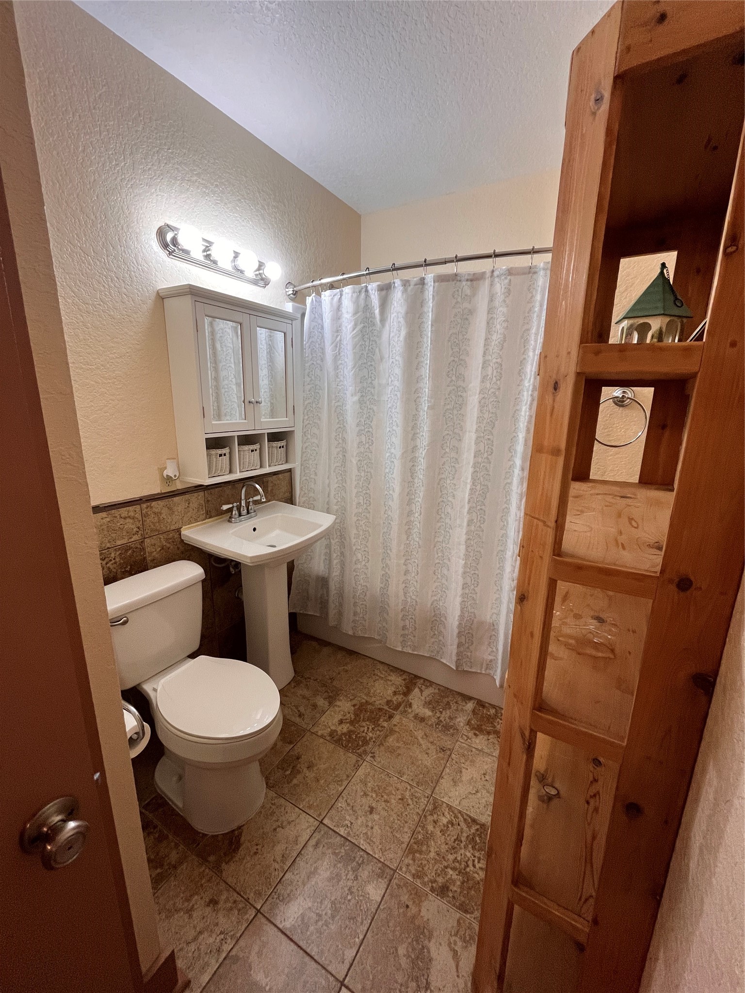 1527 Boling Dome Drive 34 Property Photo 9