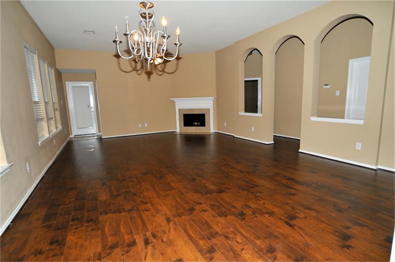 872 Rock Harbor Lane Property Photo 3