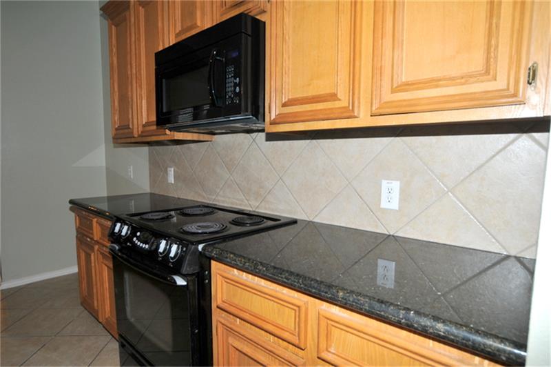872 Rock Harbor Lane Property Photo 8