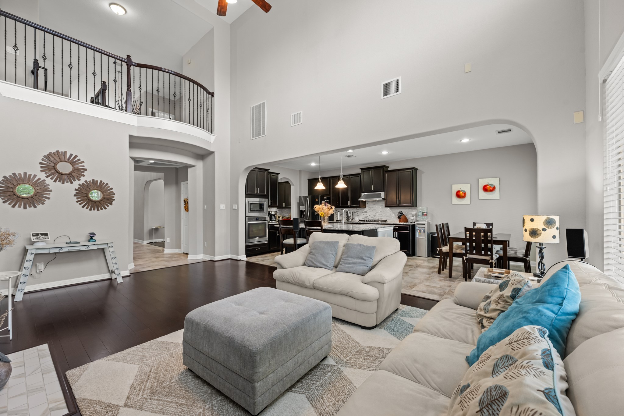 20618 Barchan Point Way Property Photo 7