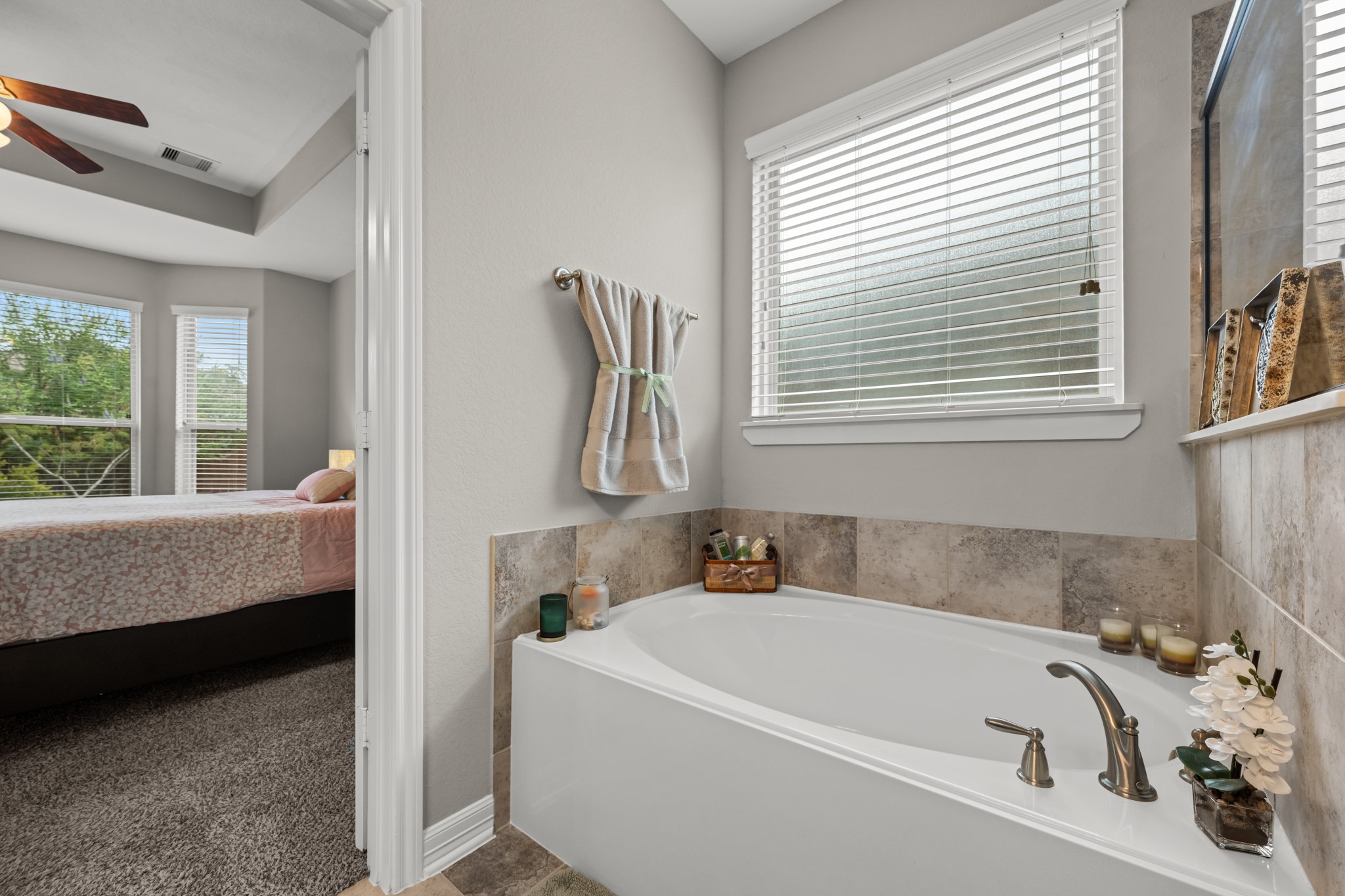 20618 Barchan Point Way Property Photo 21