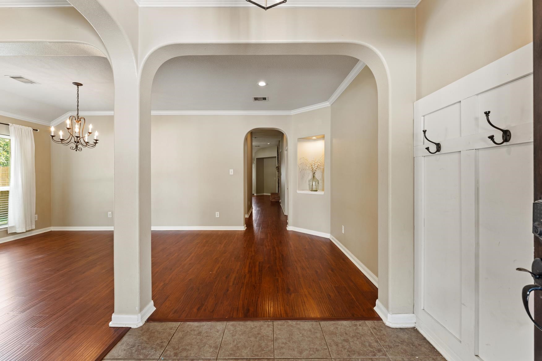 922 Spring Source Place Property Photo 5
