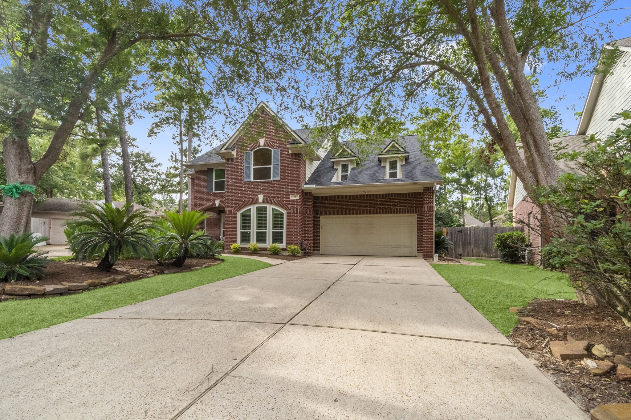 22 Royal Ridge Place Property Photo 2