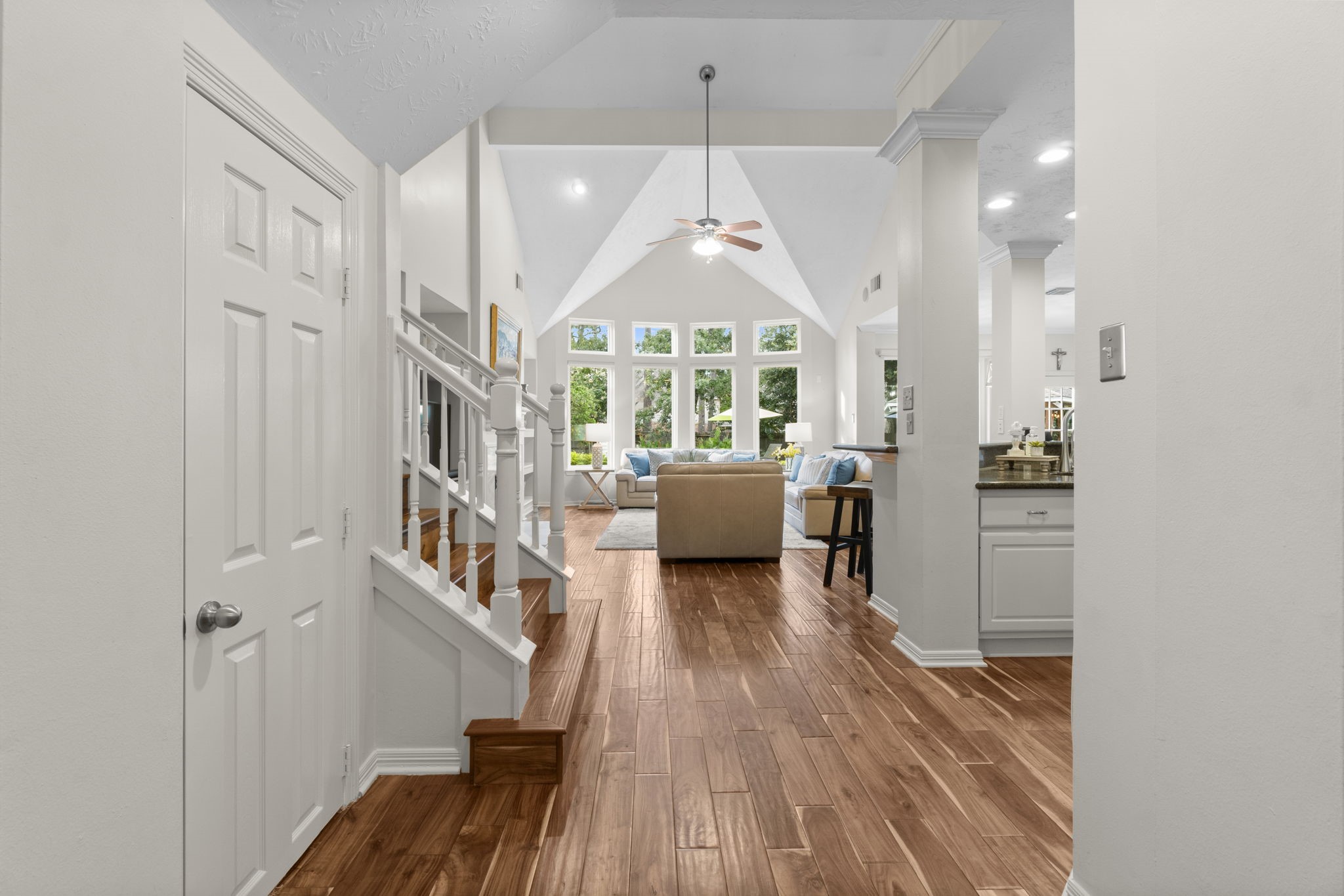 22 Royal Ridge Place Property Photo 9