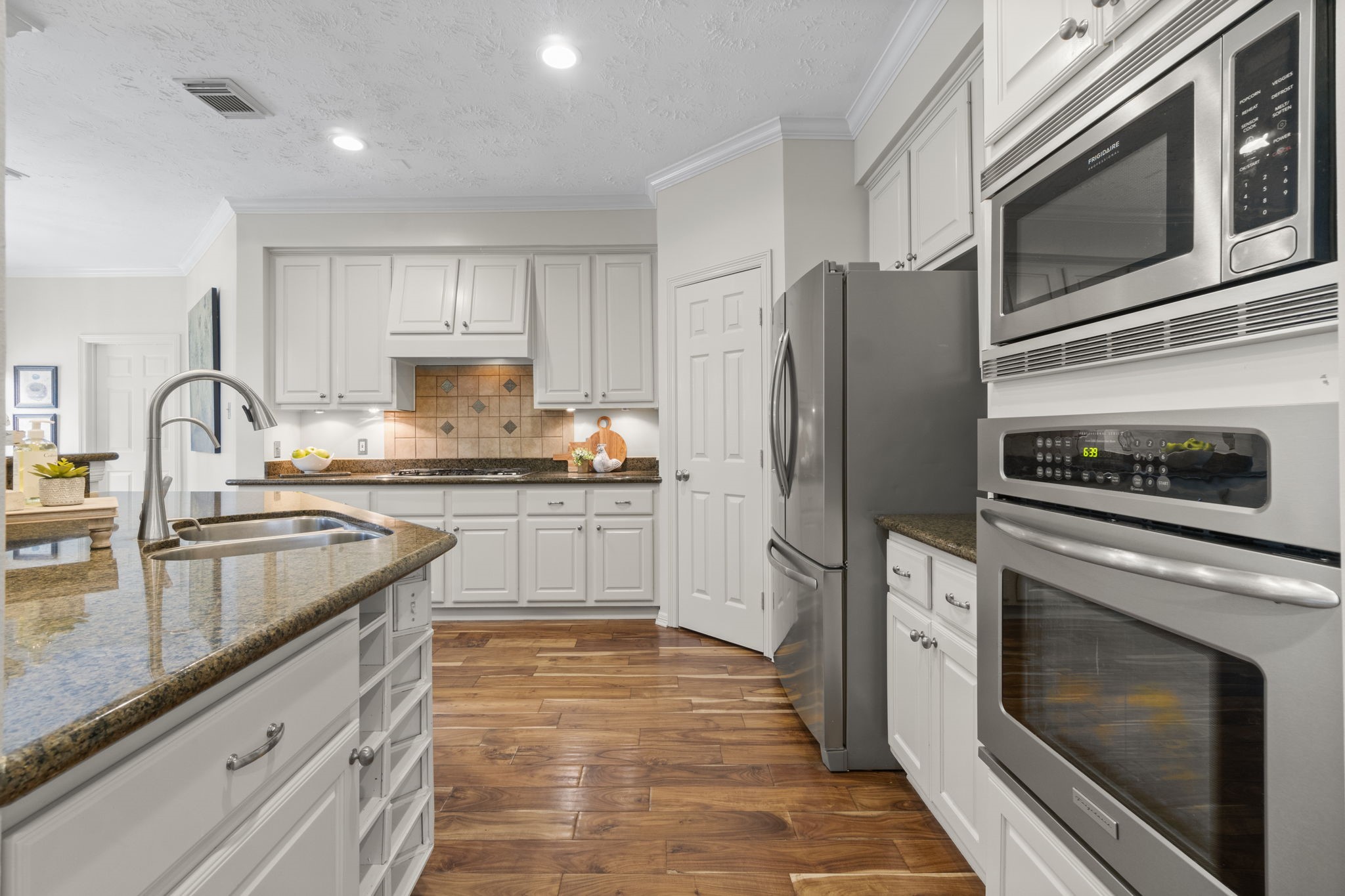 22 Royal Ridge Place Property Photo 10