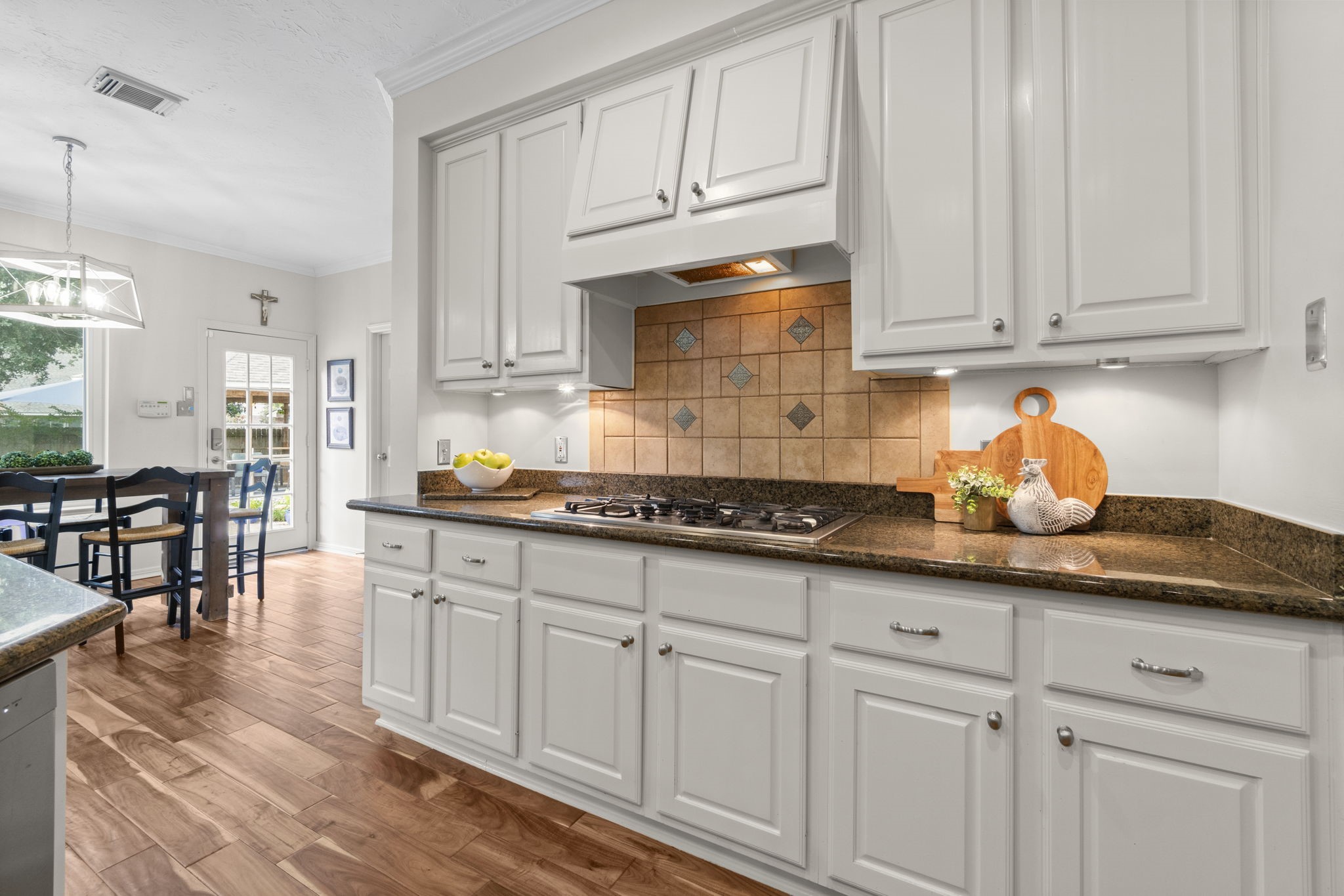 22 Royal Ridge Place Property Photo 11