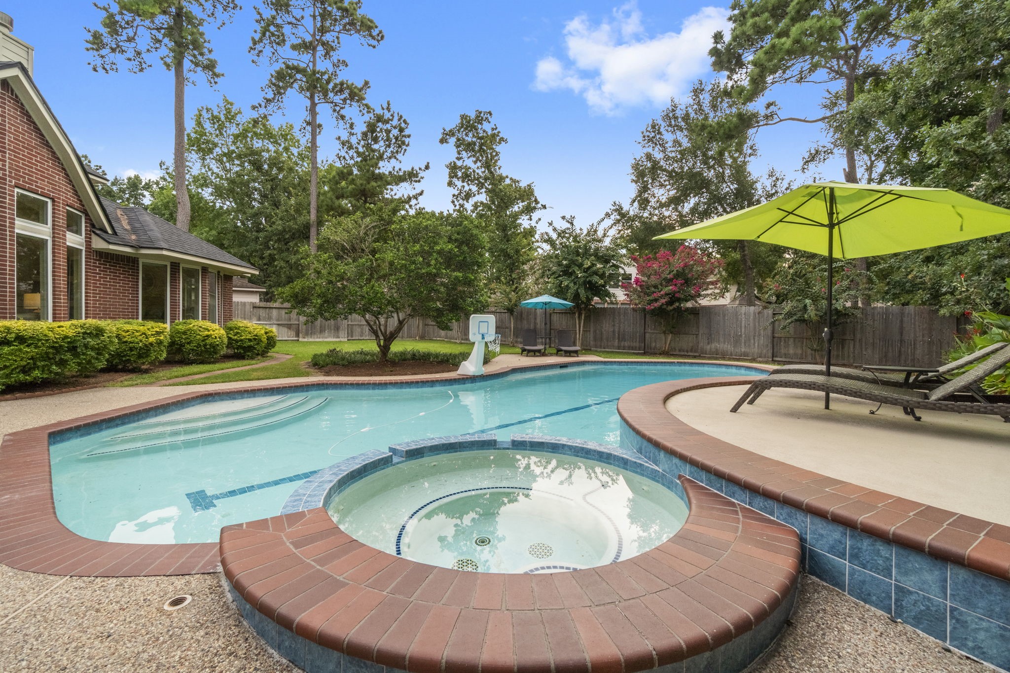 22 Royal Ridge Place Property Photo 45