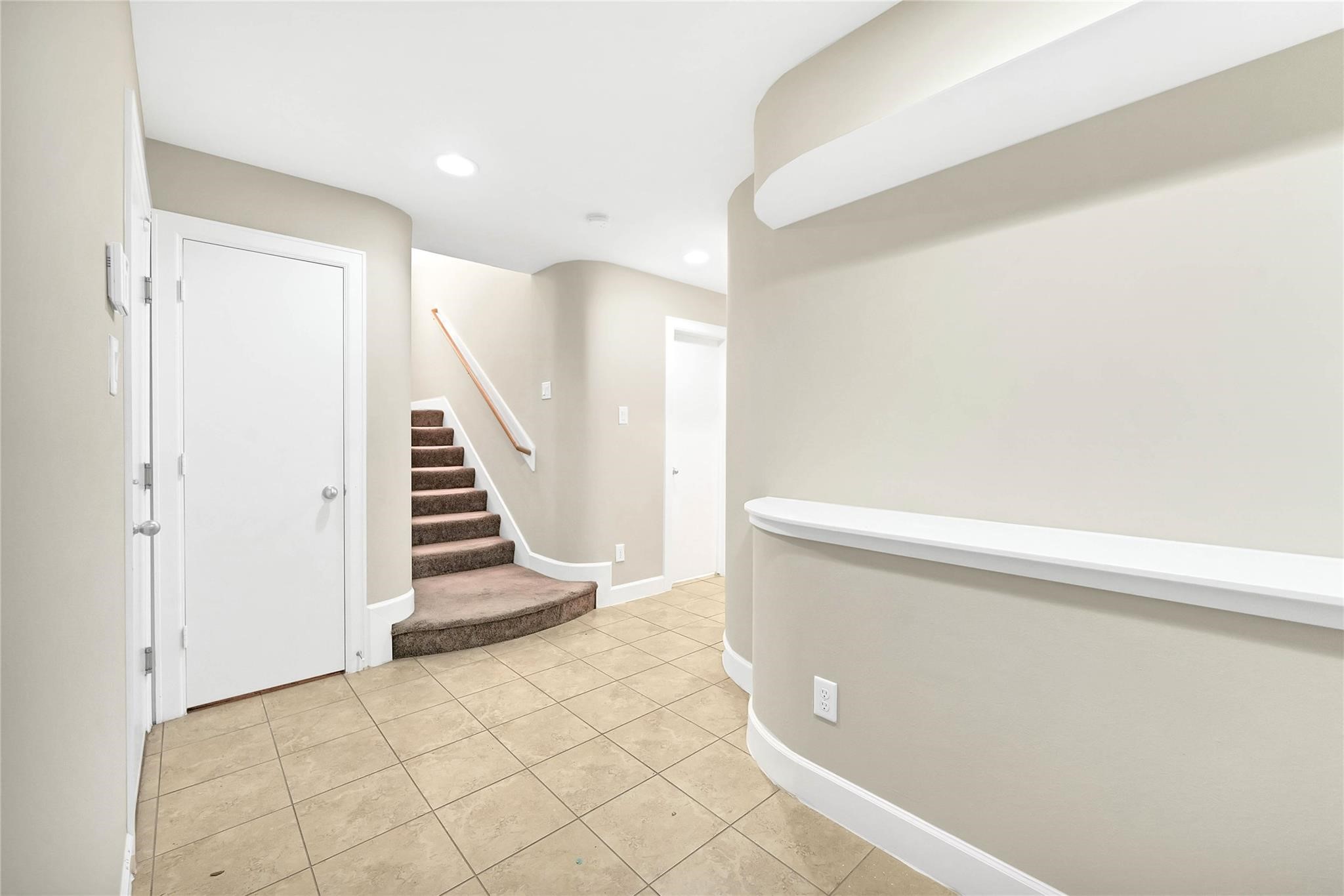 3633 Main Plaza Drive Property Photo 3