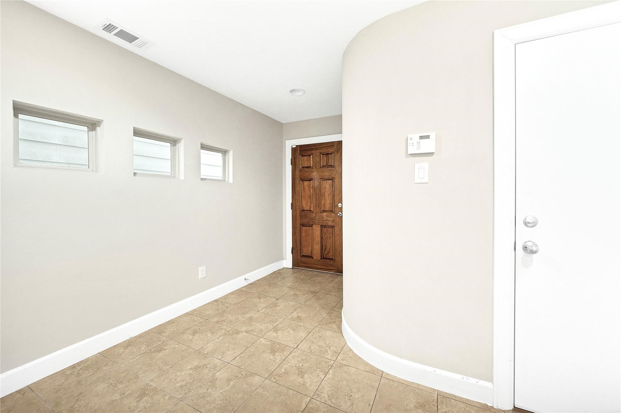 3633 Main Plaza Drive Property Photo 4