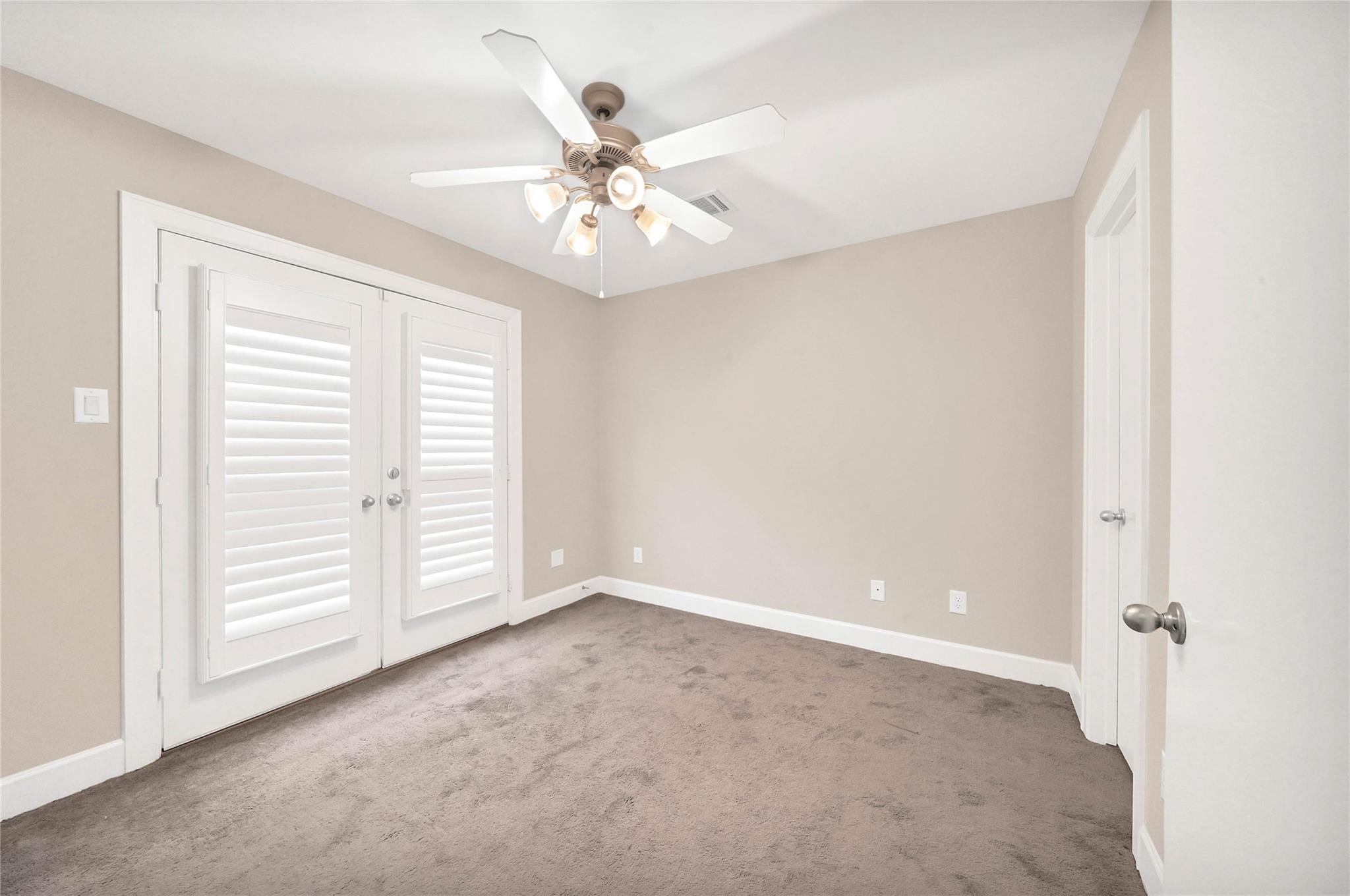 3633 Main Plaza Drive Property Photo 6