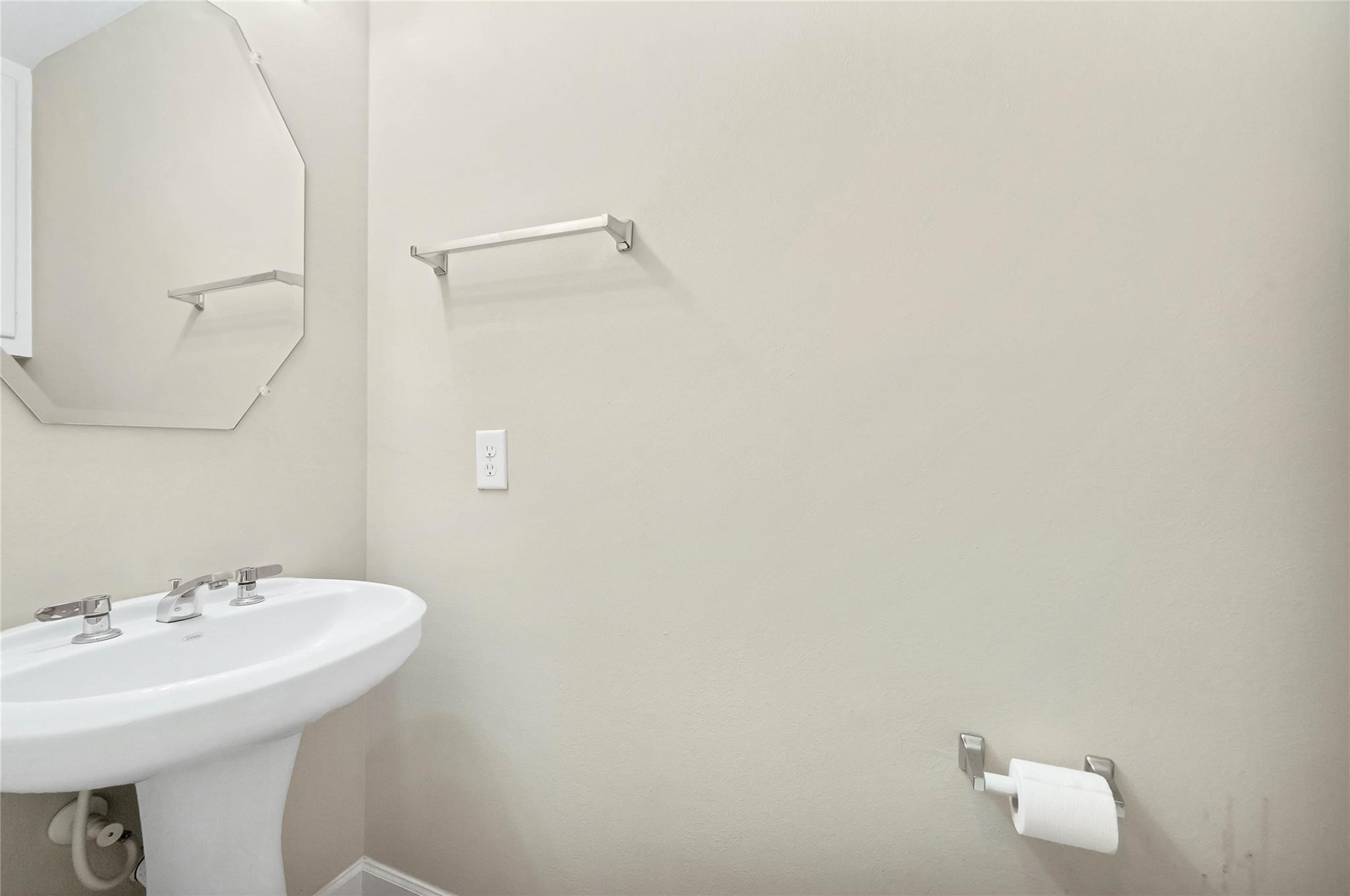 3633 Main Plaza Drive Property Photo 7