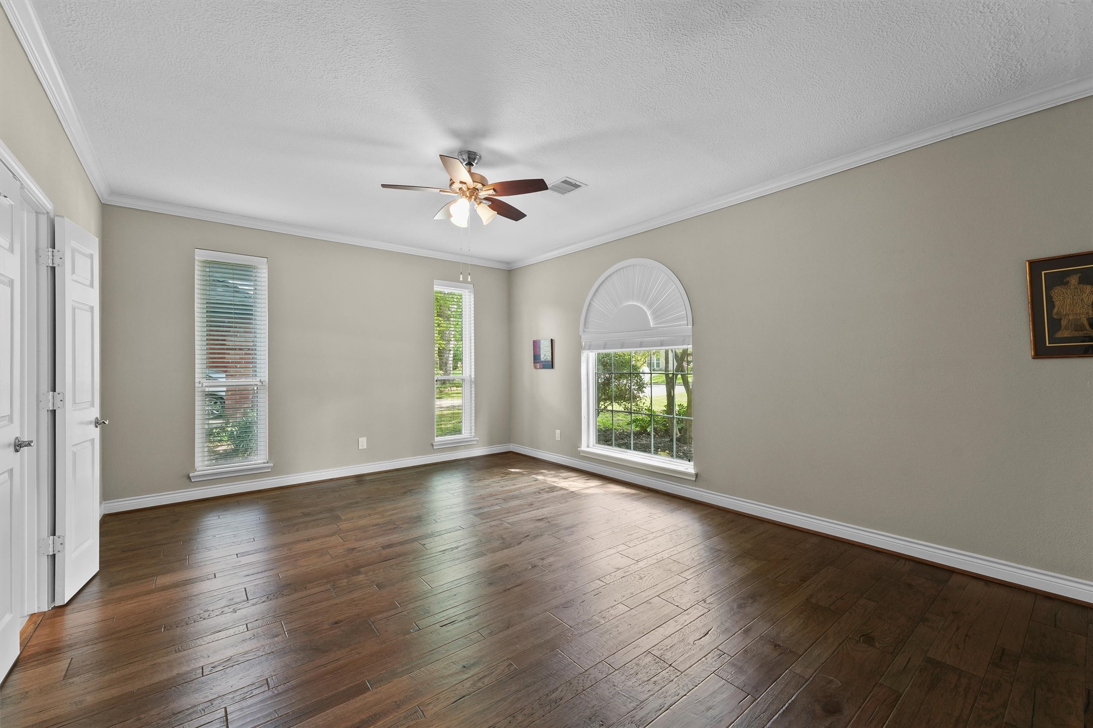 2023 Forest Garden Drive Property Photo 22