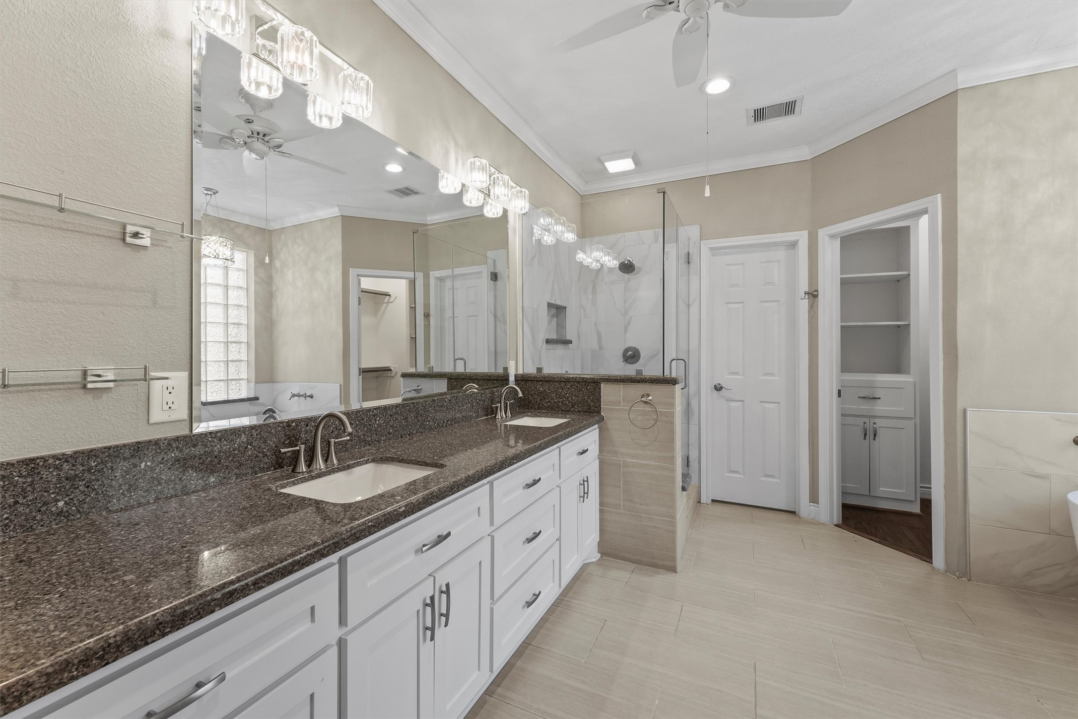 2023 Forest Garden Drive Property Photo 24