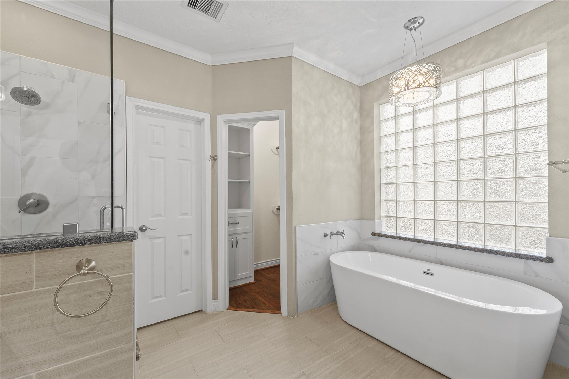 2023 Forest Garden Drive Property Photo 25