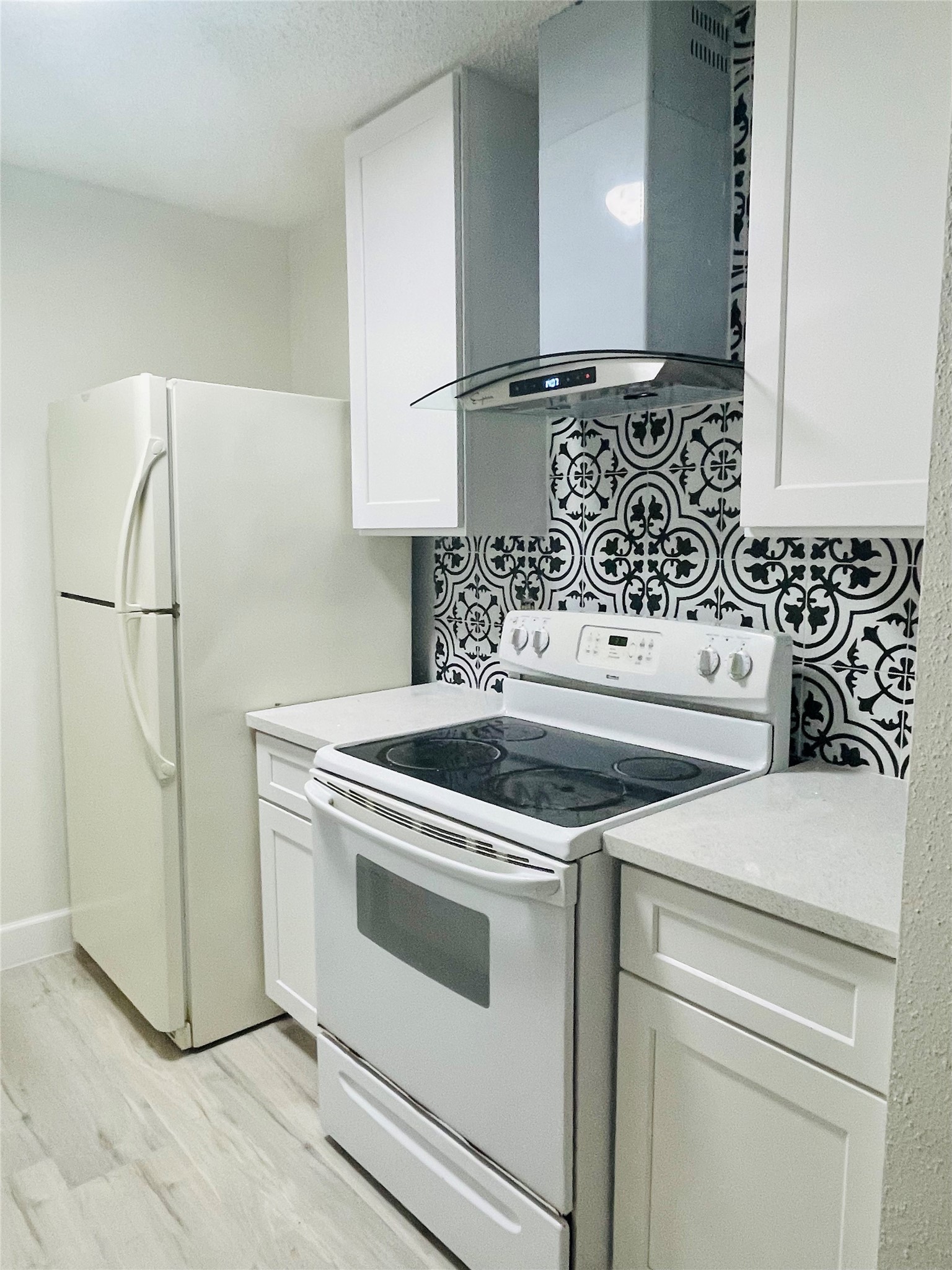7900 N Stadium Drive 2 Property Photo 2