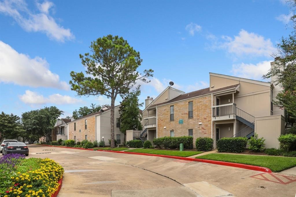 7900 N Stadium Drive 2 Property Photo 7
