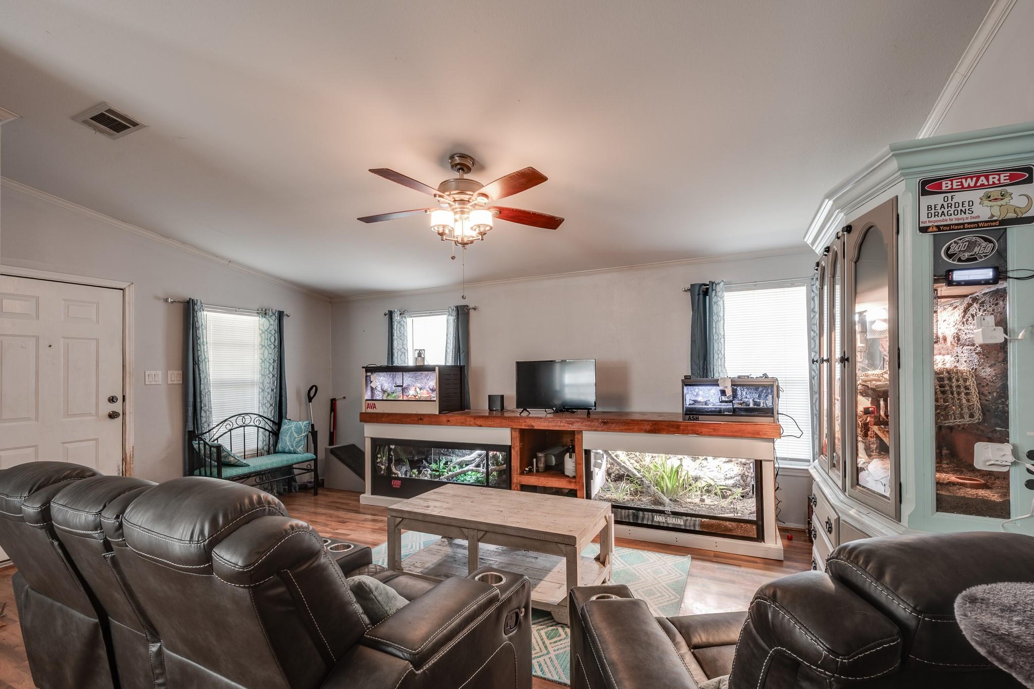 206 County Road 362 Property Photo 6