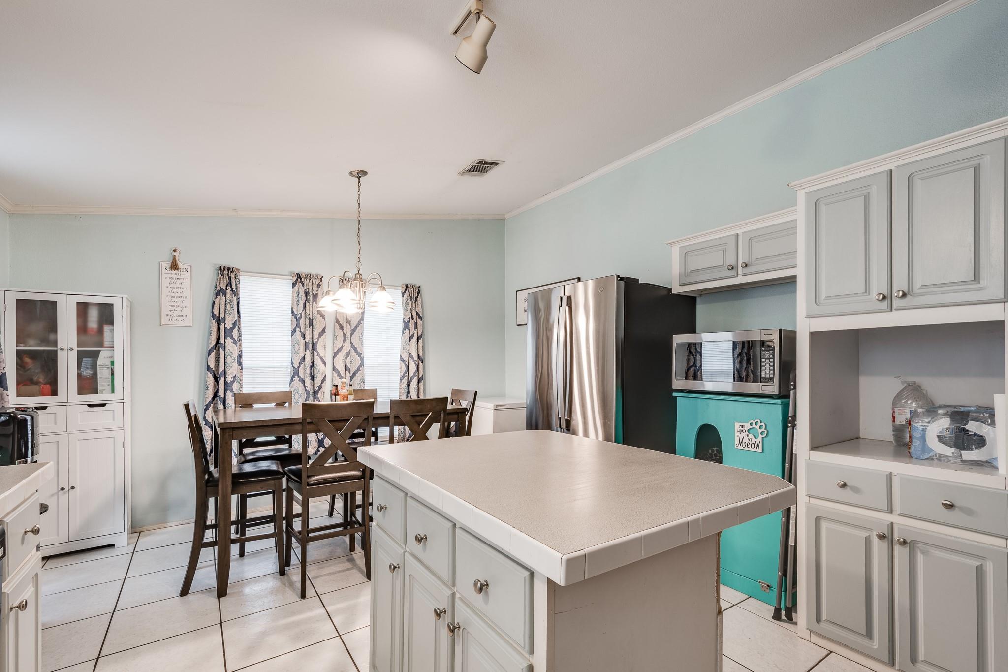 206 County Road 362 Property Photo 11
