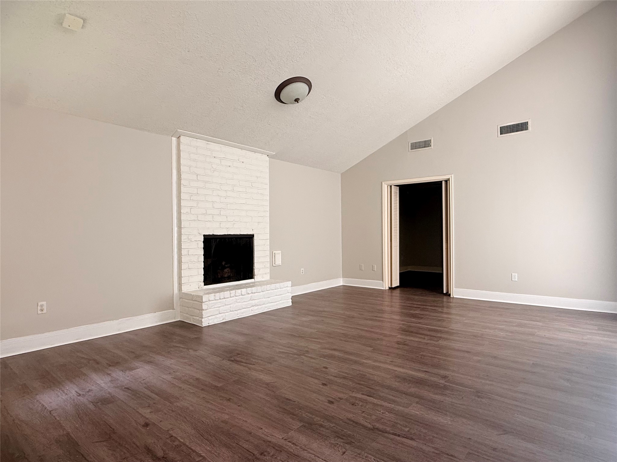11318 Briar Forest Drive Property Photo 9