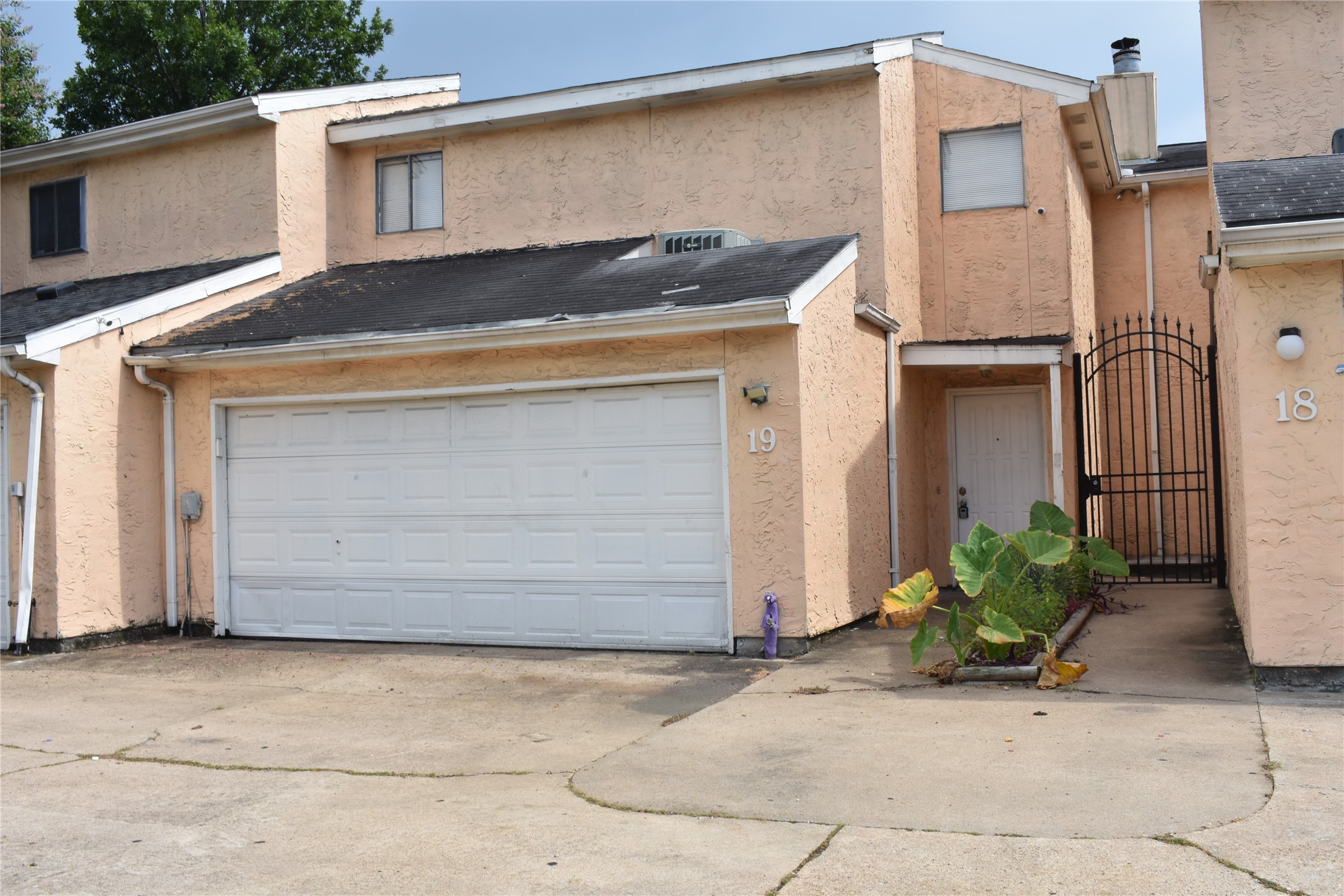 11411 Harwin Drive 19 Property Photo 3
