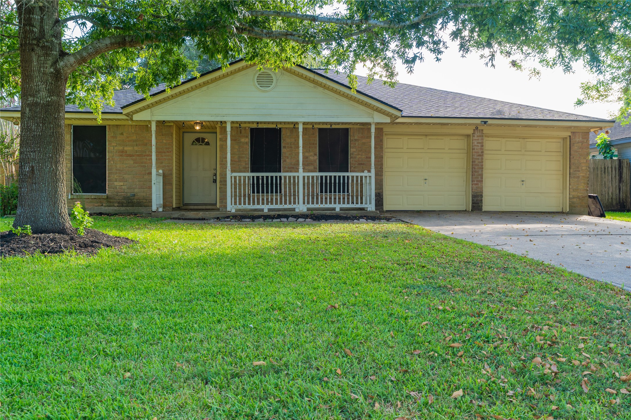 4850 Slade Ben Lane Property Photo 1