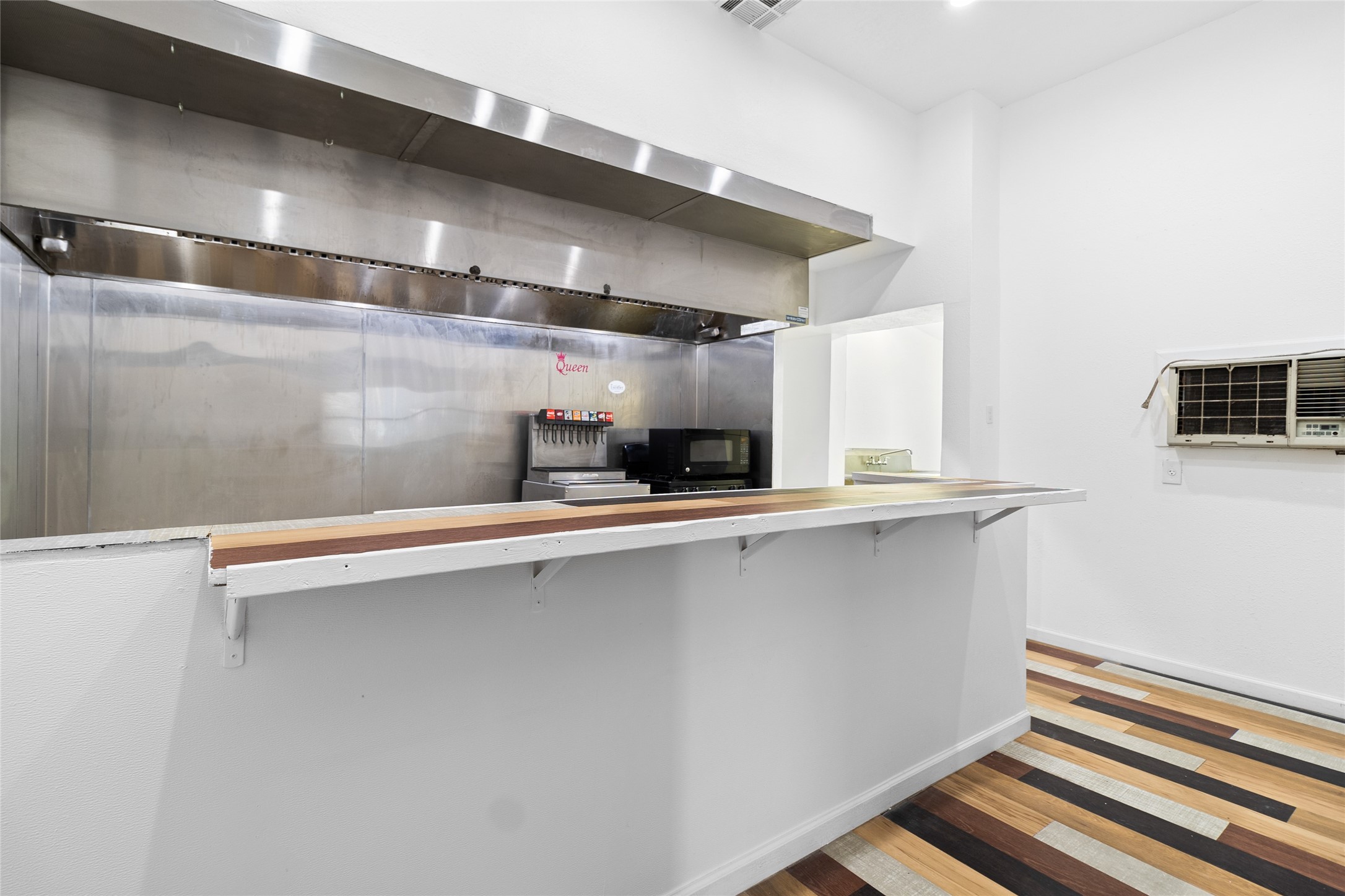 327 S Robb Street Property Photo 12