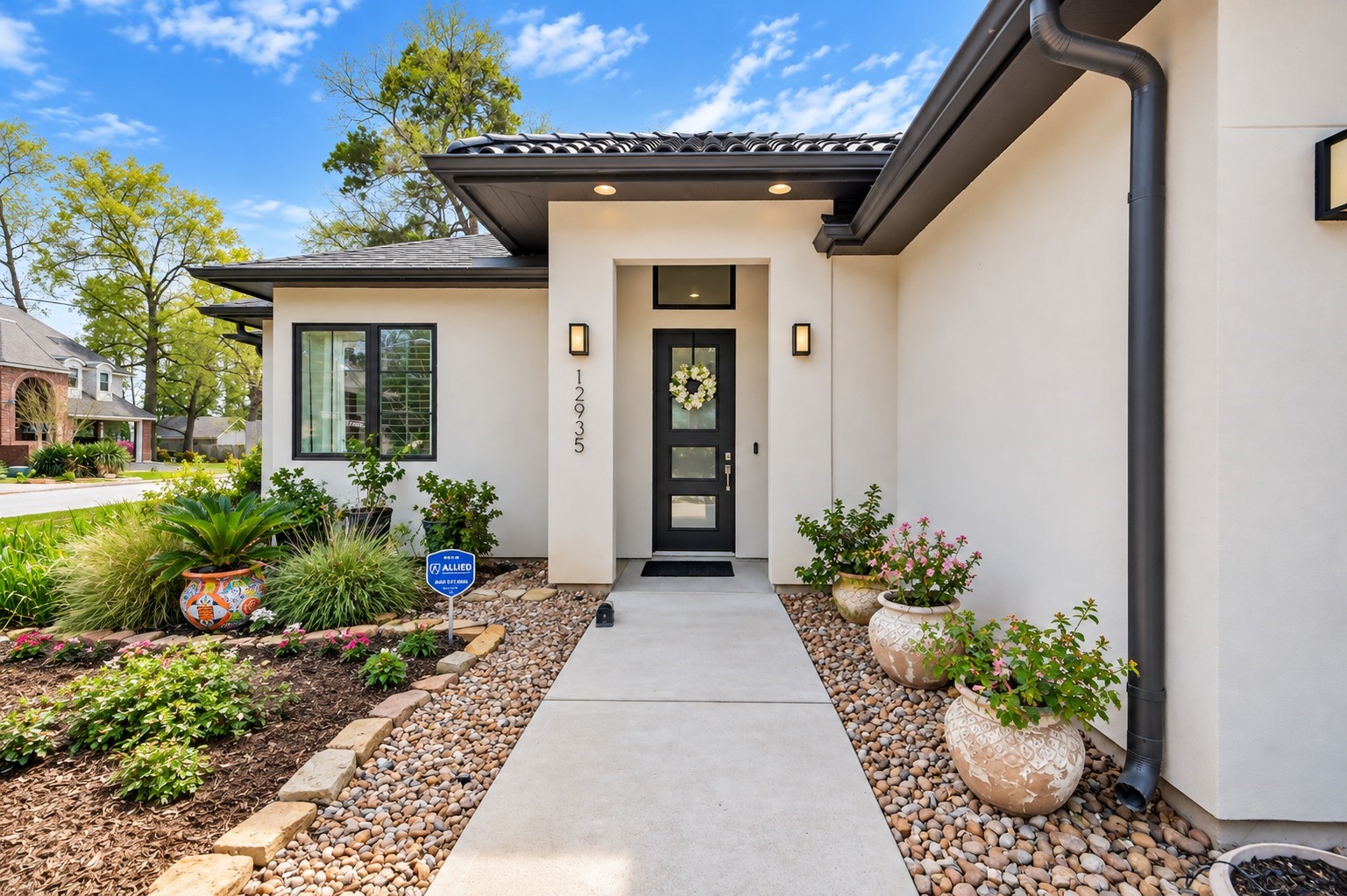 12935 Shady Grove Lane Property Photo 3