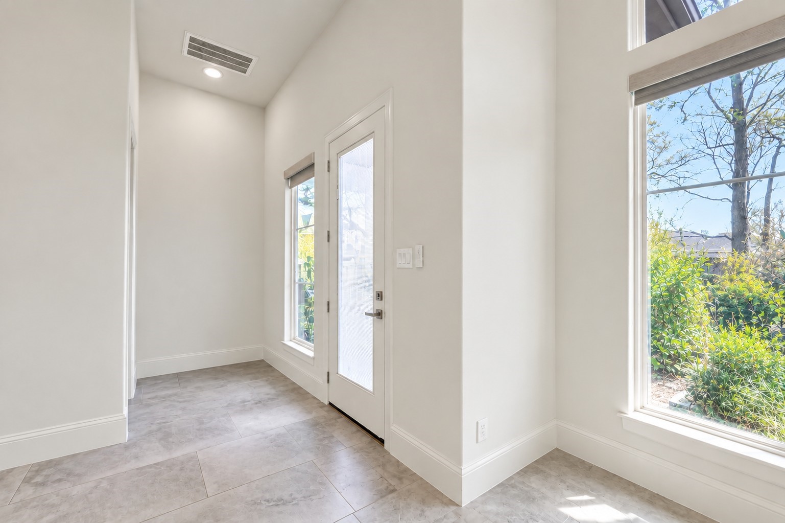 12935 Shady Grove Lane Property Photo 17