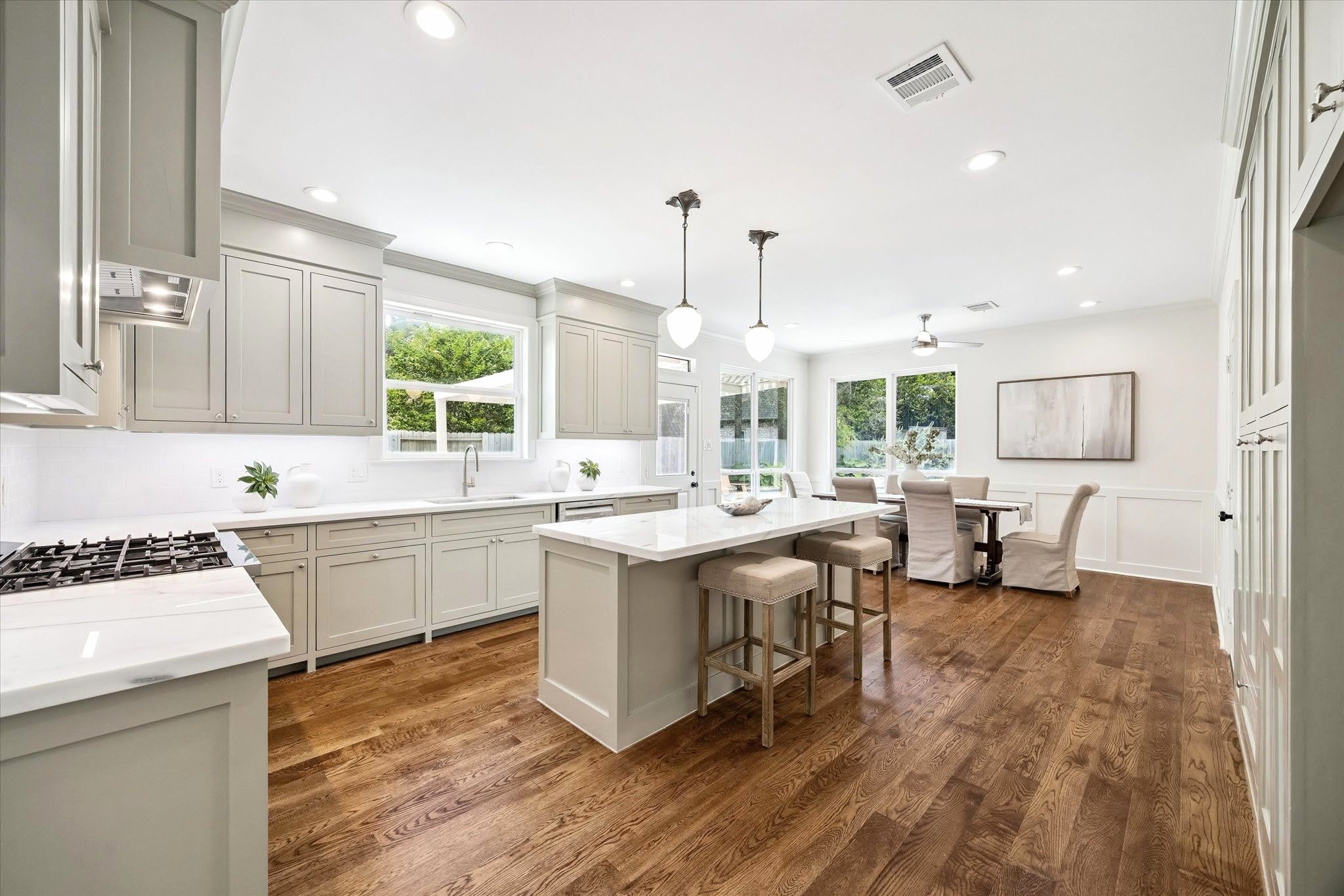 15911 Redwood Place Drive Property Photo 13