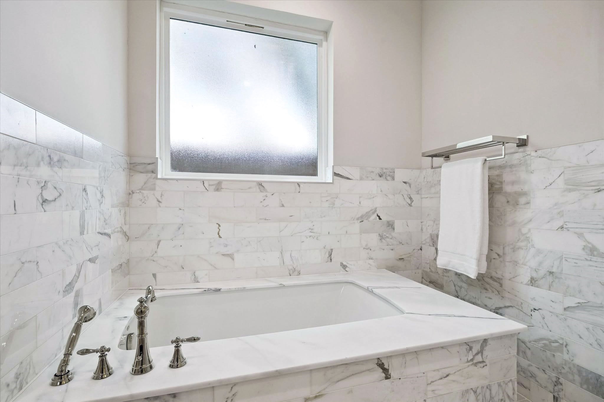 15911 Redwood Place Drive Property Photo 24