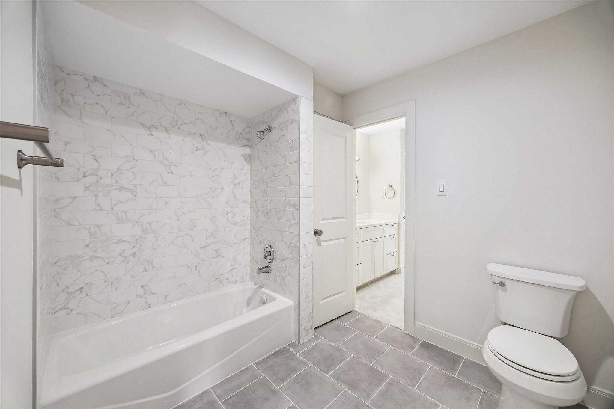 15911 Redwood Place Drive Property Photo 33