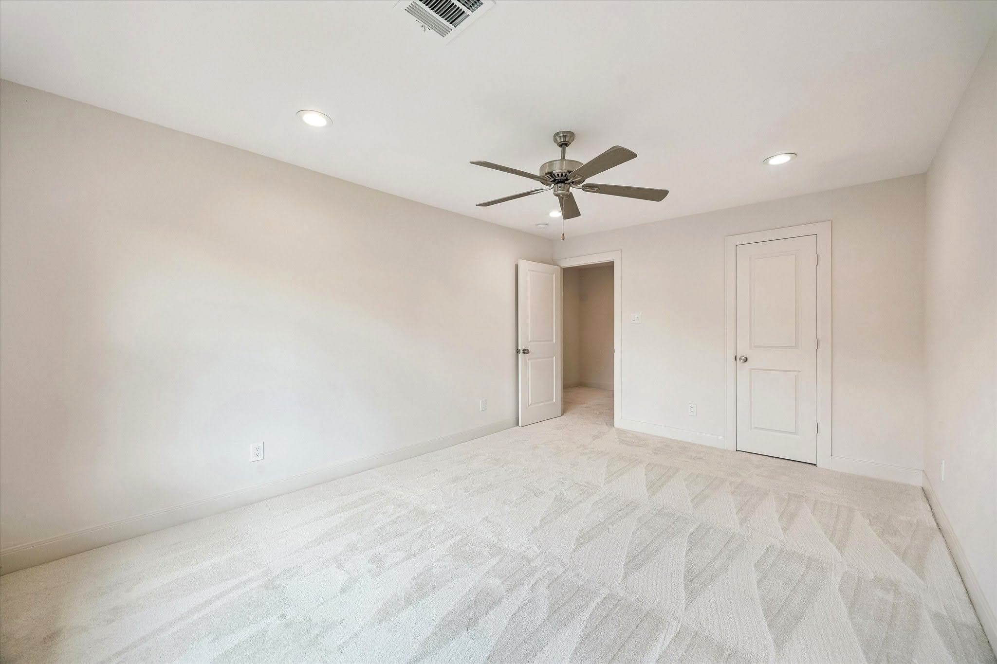 15911 Redwood Place Drive Property Photo 36