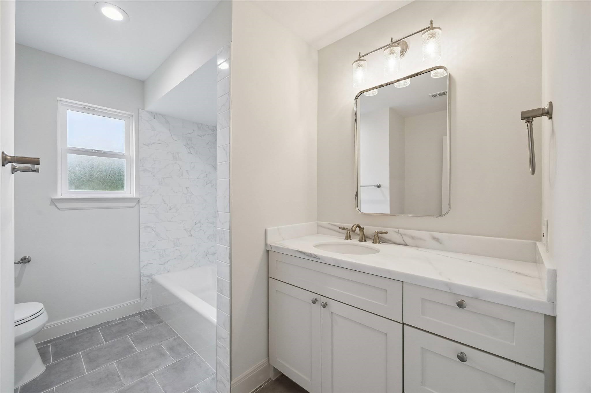 15911 Redwood Place Drive Property Photo 37