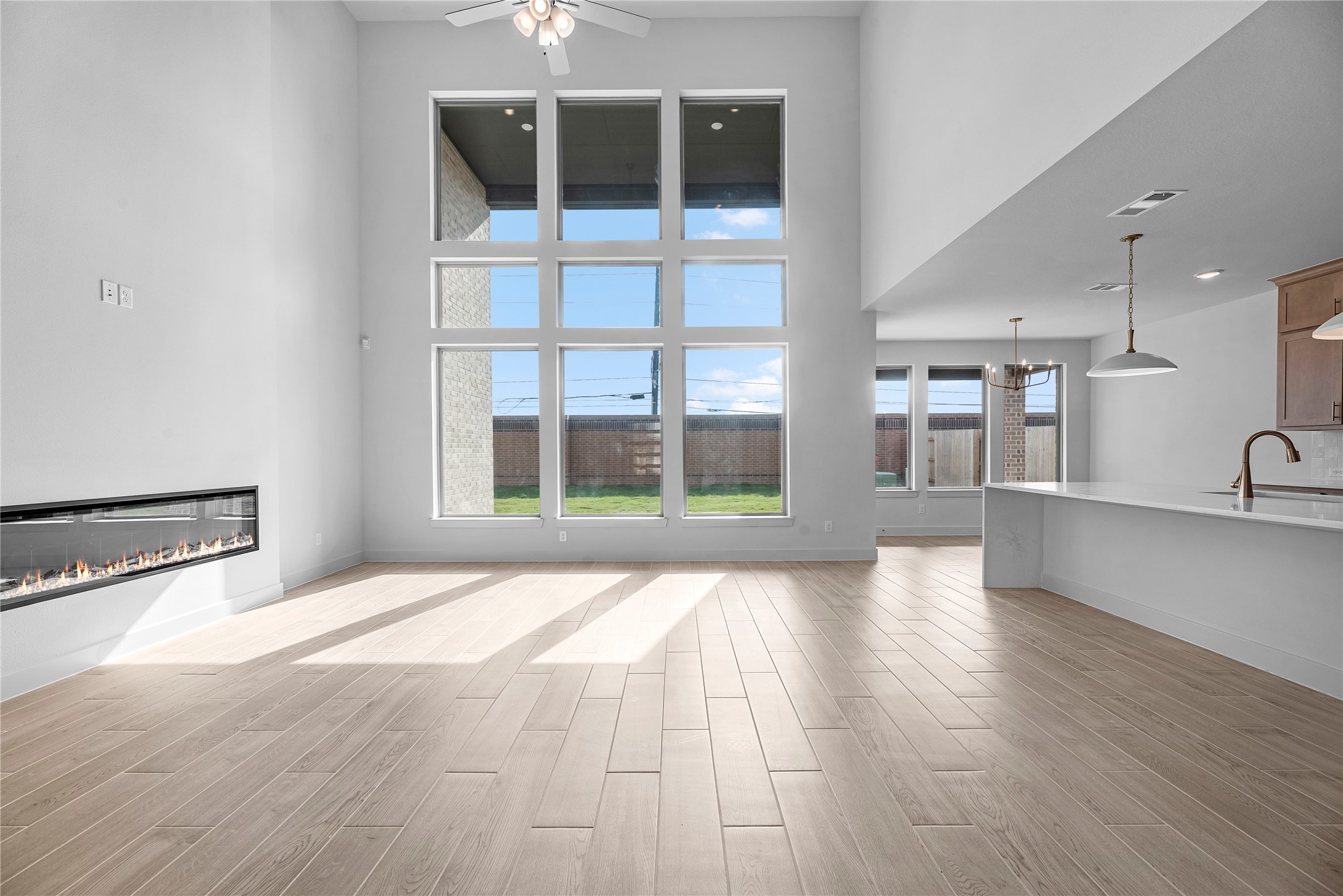 2523 Daisy Meadow Place Property Photo 3