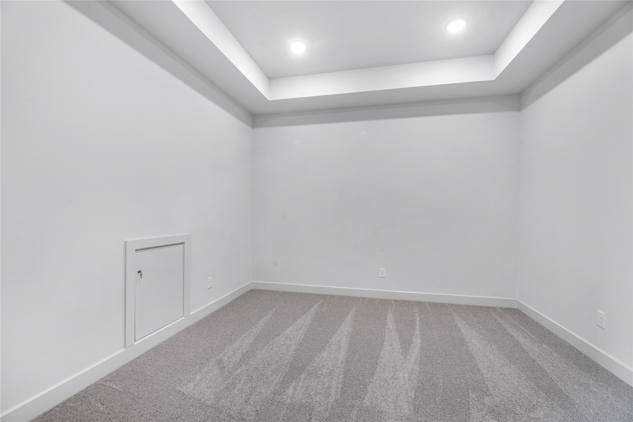 2523 Daisy Meadow Place Property Photo 18