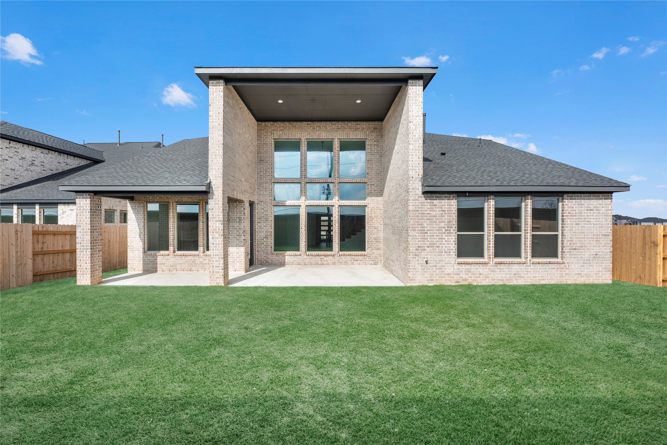 2523 Daisy Meadow Place Property Photo 21