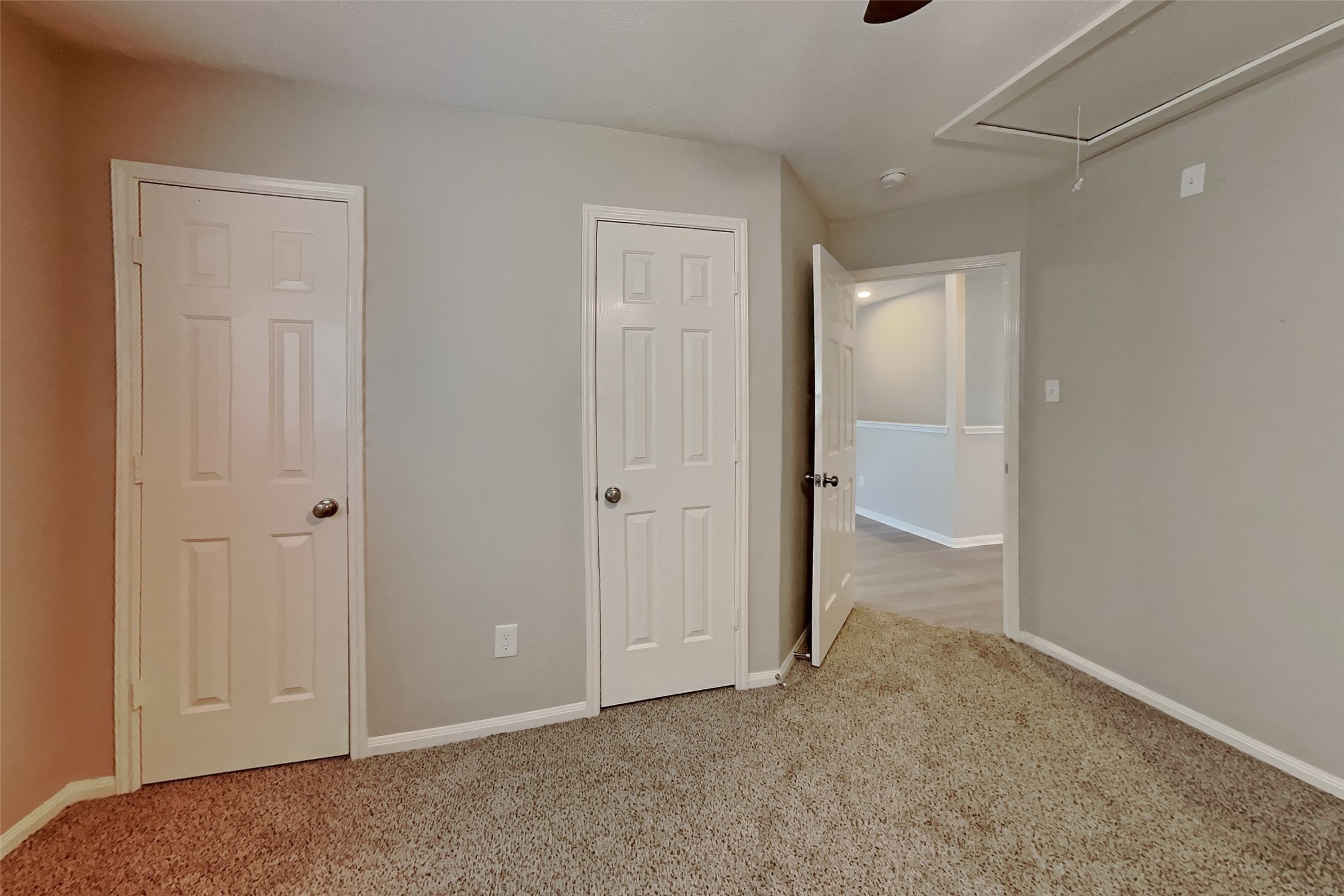 2610 Hilldale Park Lane Property Photo 9