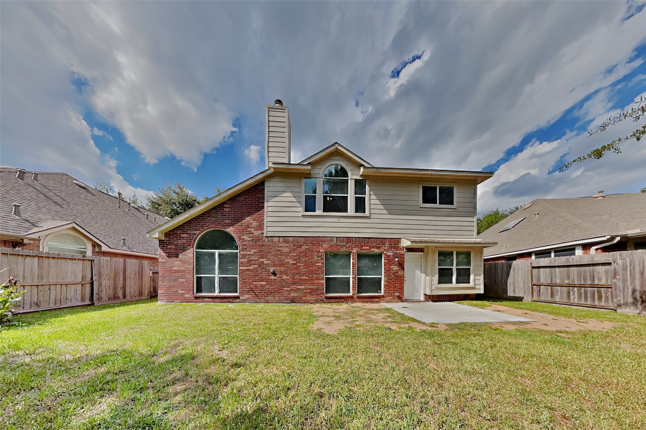 2610 Hilldale Park Lane Property Photo 18