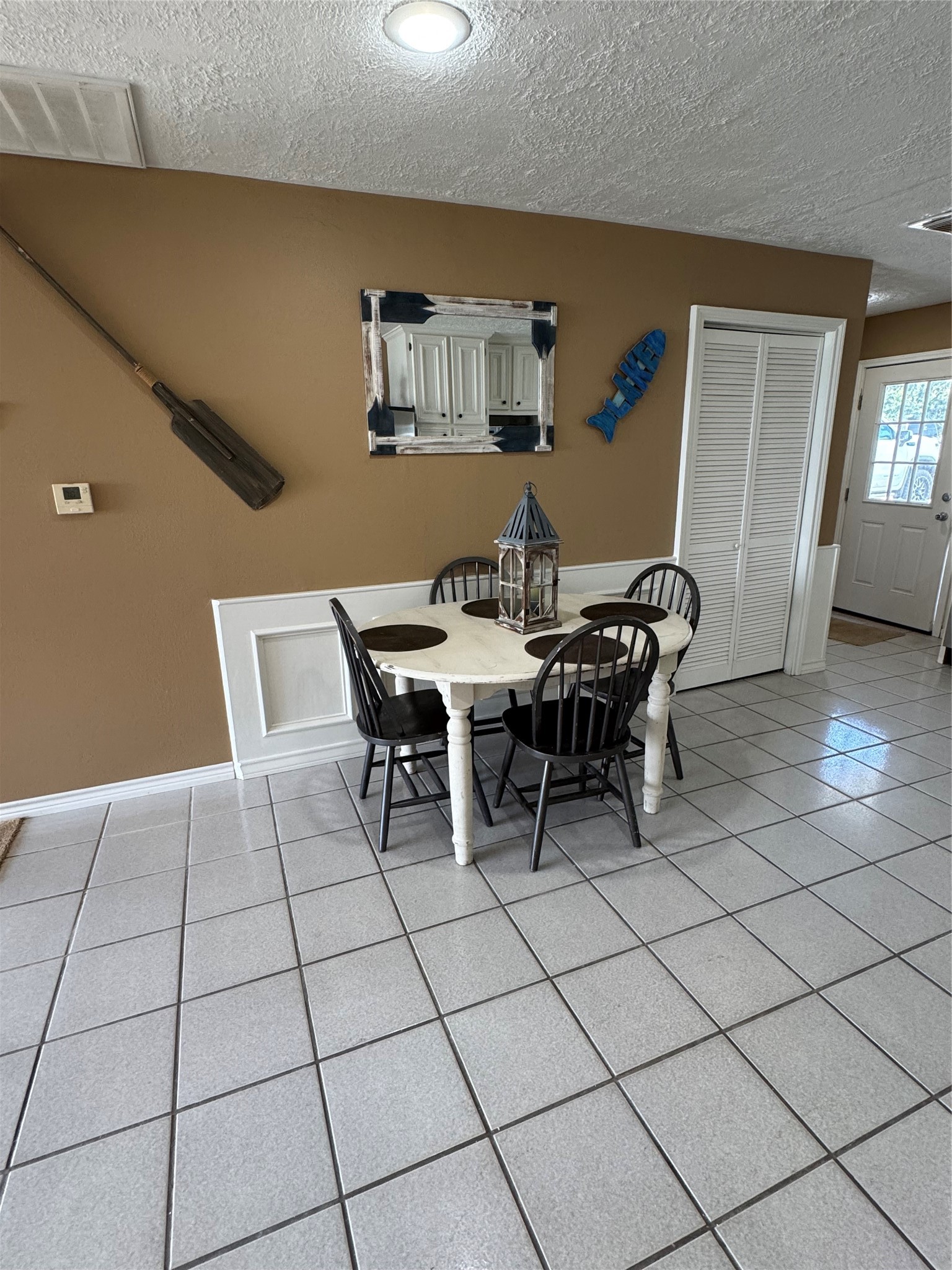 398 Lakeshore S Property Photo 16