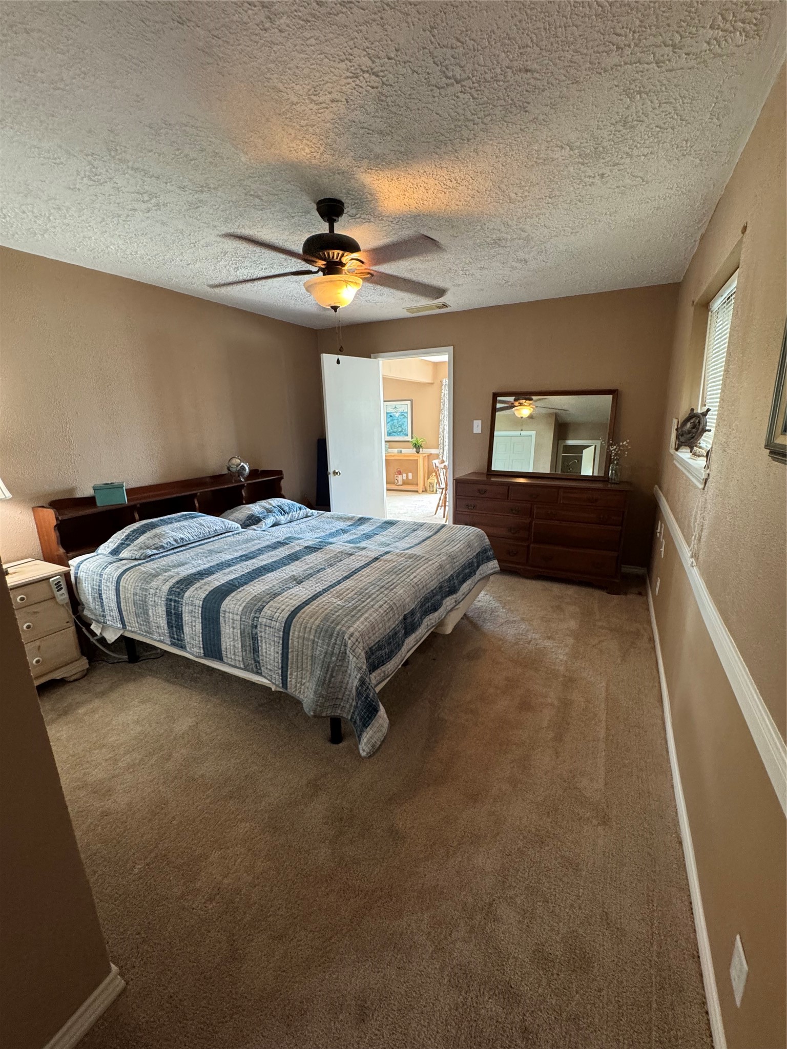 398 Lakeshore S Property Photo 49