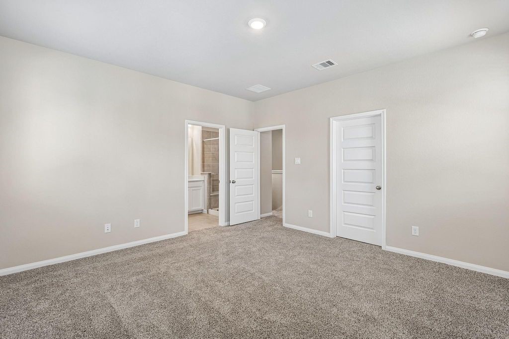 9808 Falling Fern Lane Property Photo 8