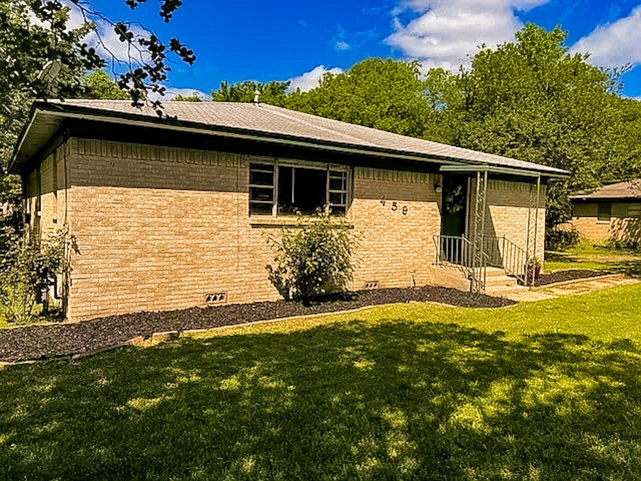 459 Davis Street Property Photo 1